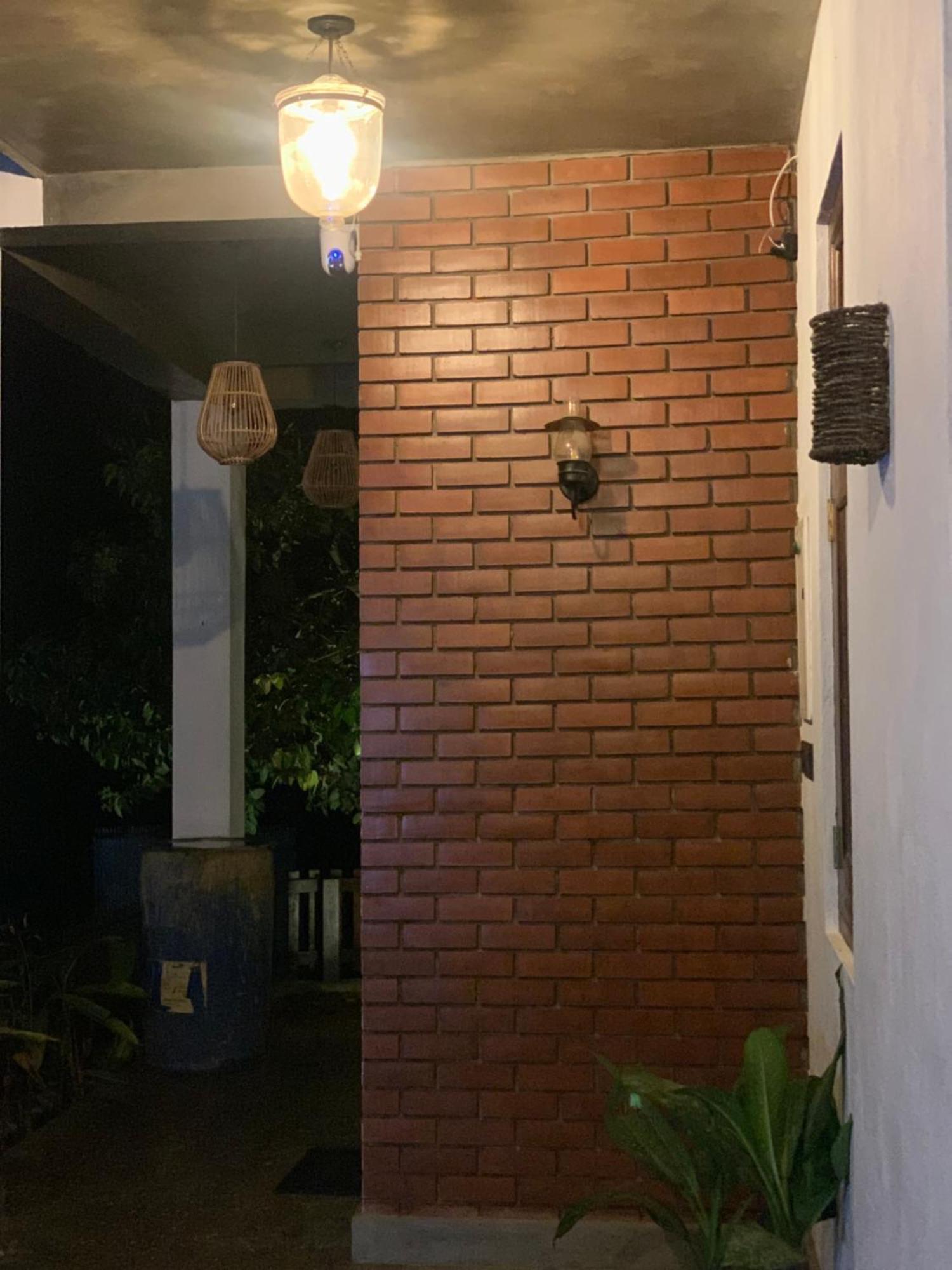 Thaproo Bay Hiriketiya Bed & Breakfast Dickwella Exterior photo
